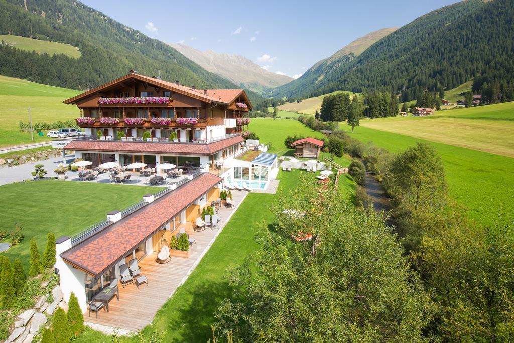 Vitalpina Hotel Magdalenahof Santa Maddalena in Casies Εξωτερικό φωτογραφία